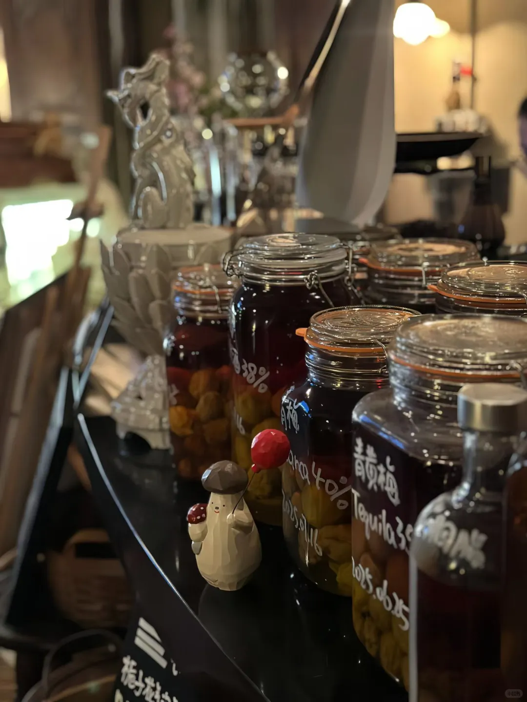 这家咖啡厅有好浓烈的复古味！