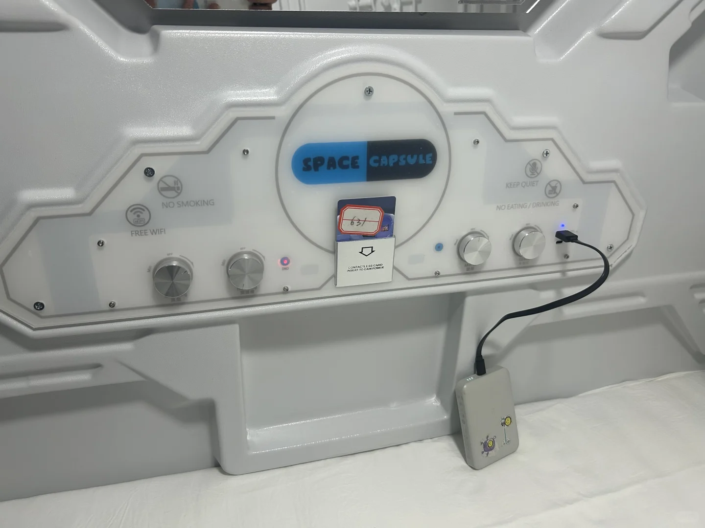 可可爱爱的太空睡眠舱😃