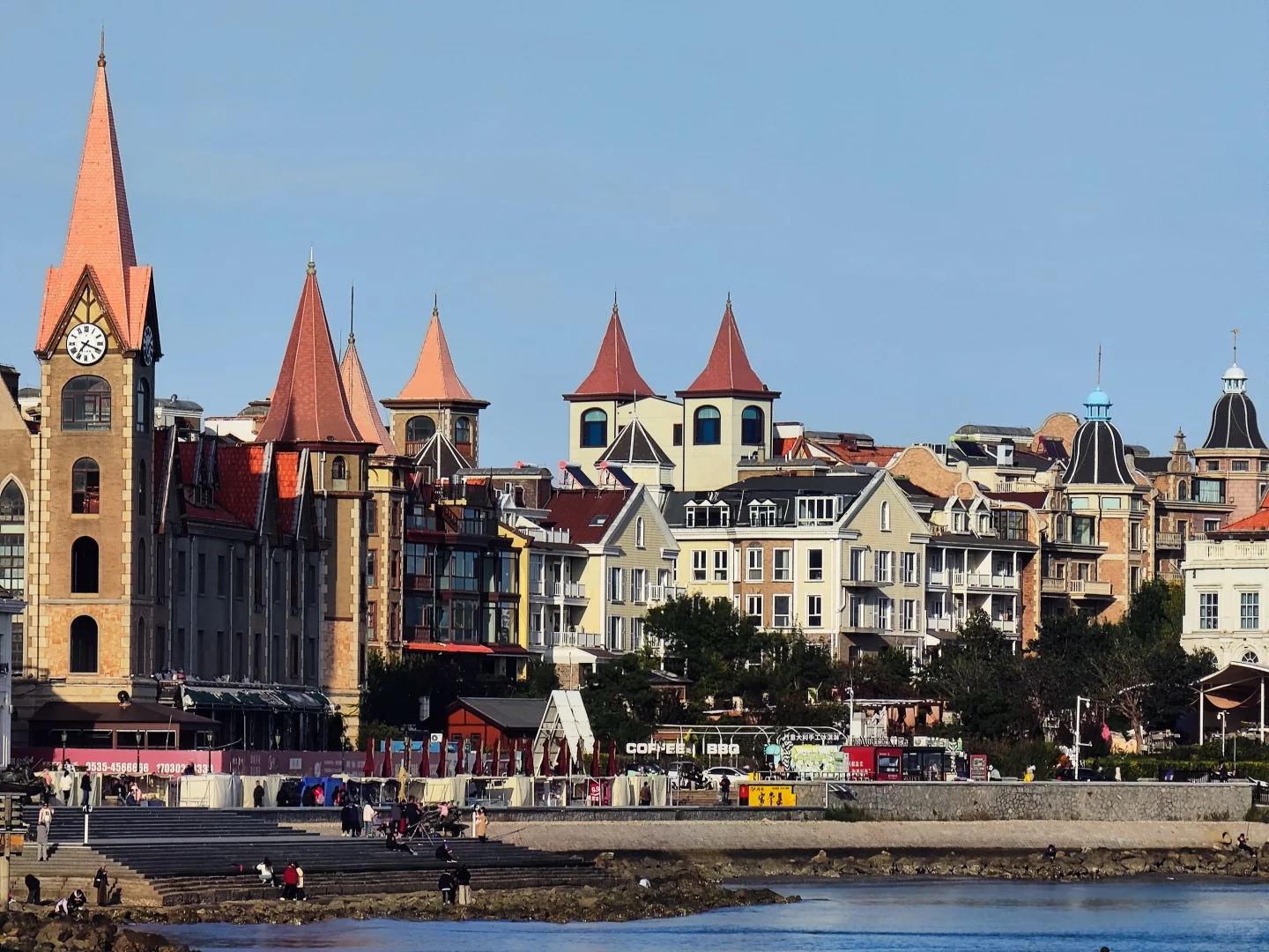 烟台，21点之后就在宾馆了