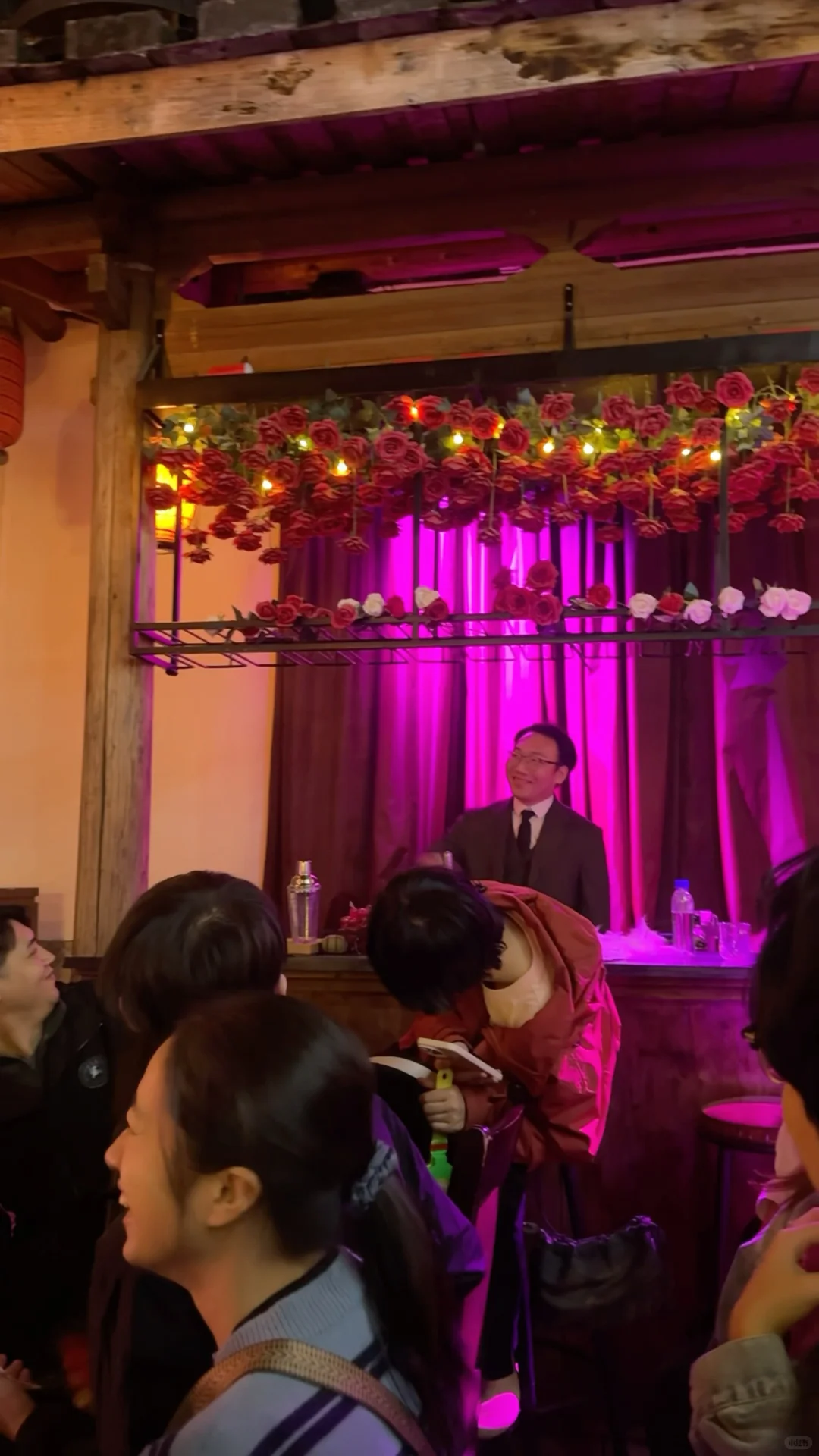 在烟台山被拽进1930年代黑帮火拼现场❗️