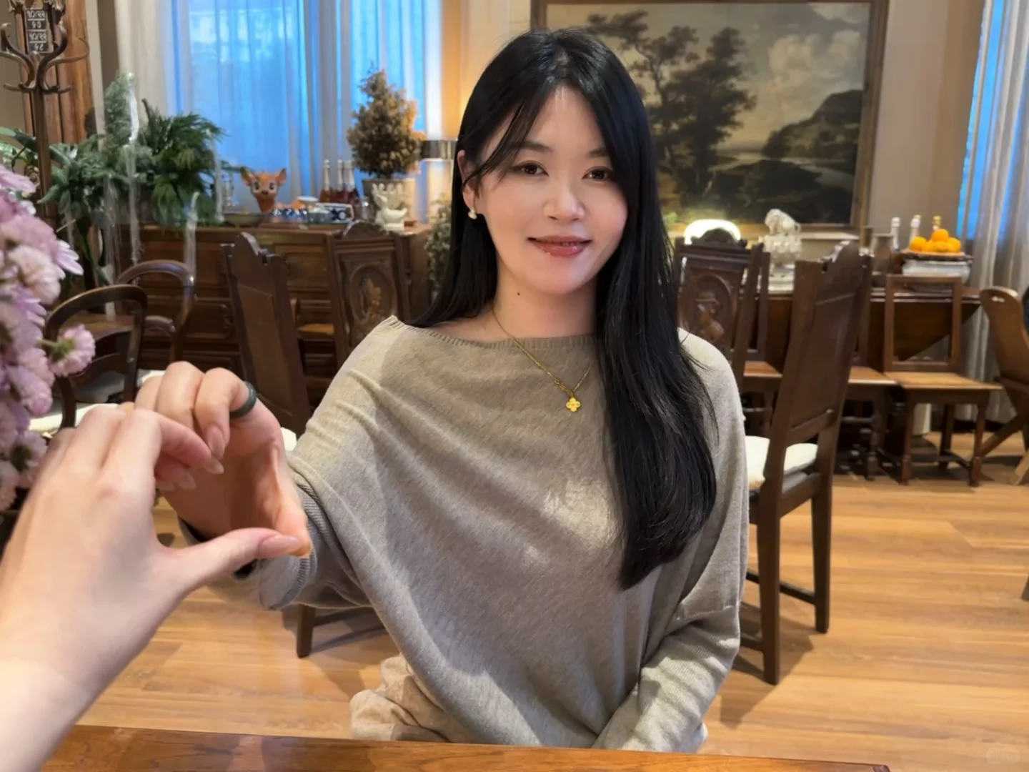 这家咖啡厅有好浓烈的复古味！