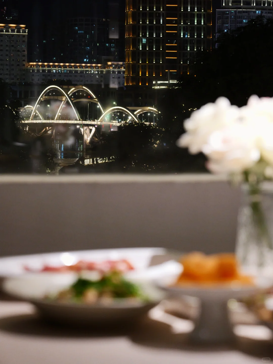 来烟台山只为了这家江景私厨 好好吃！！！