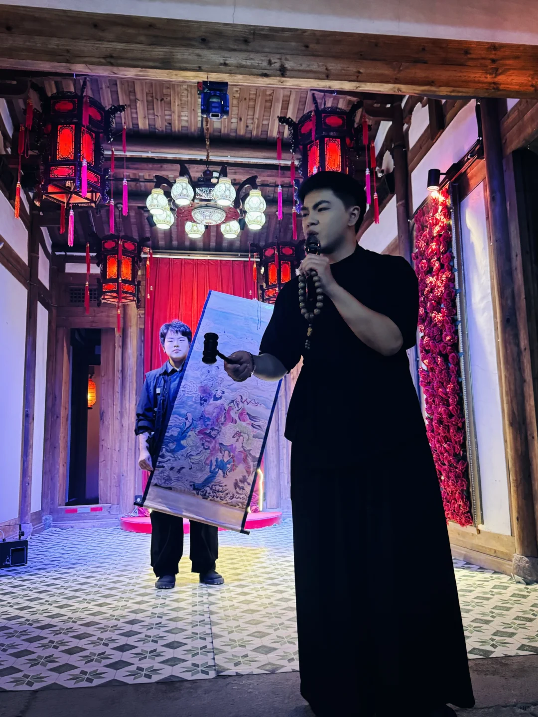 在烟台山被拽进1930年代黑帮火拼现场❗️