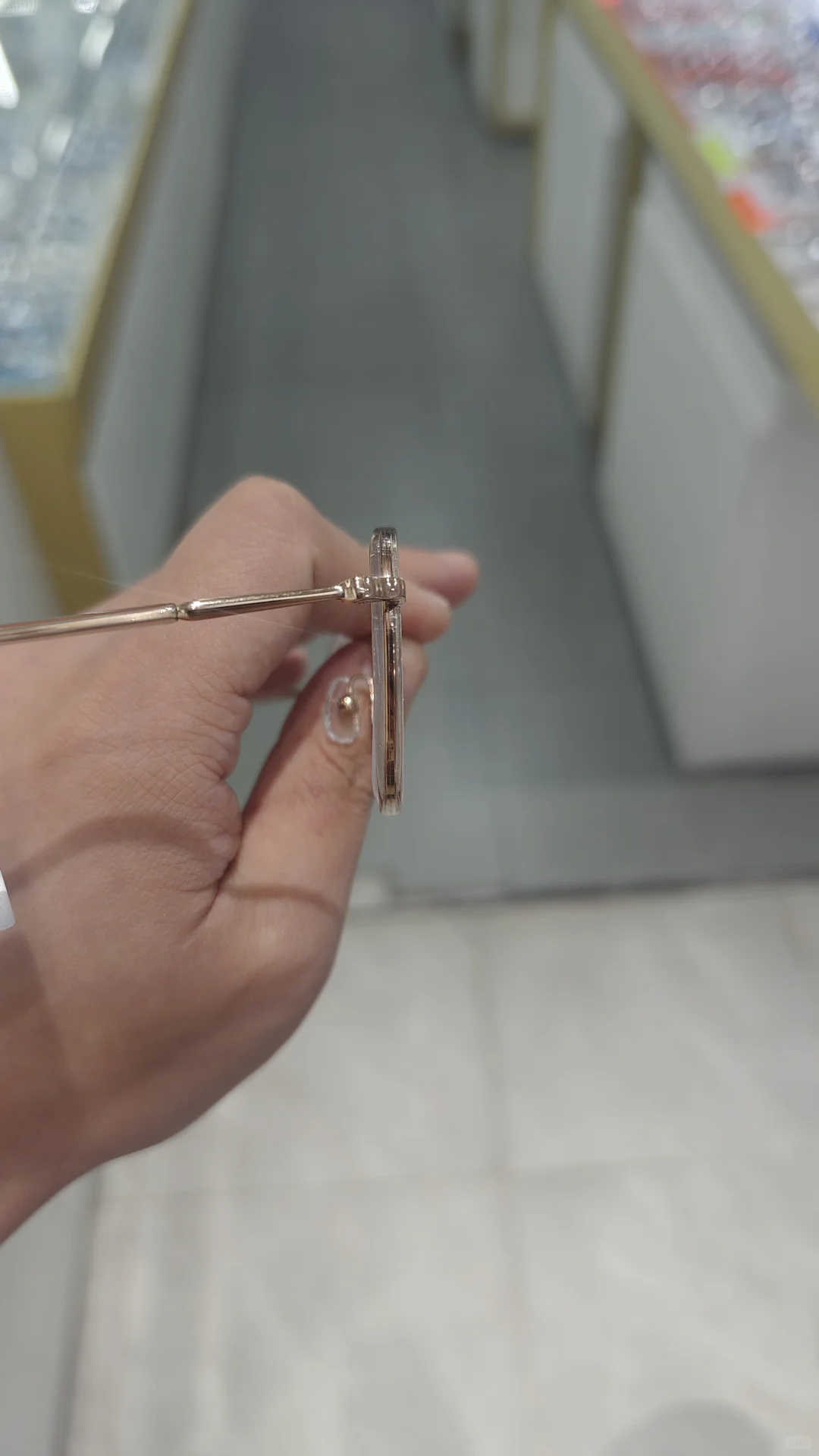 烟台眼镜丨适合秋冬的燕麦色