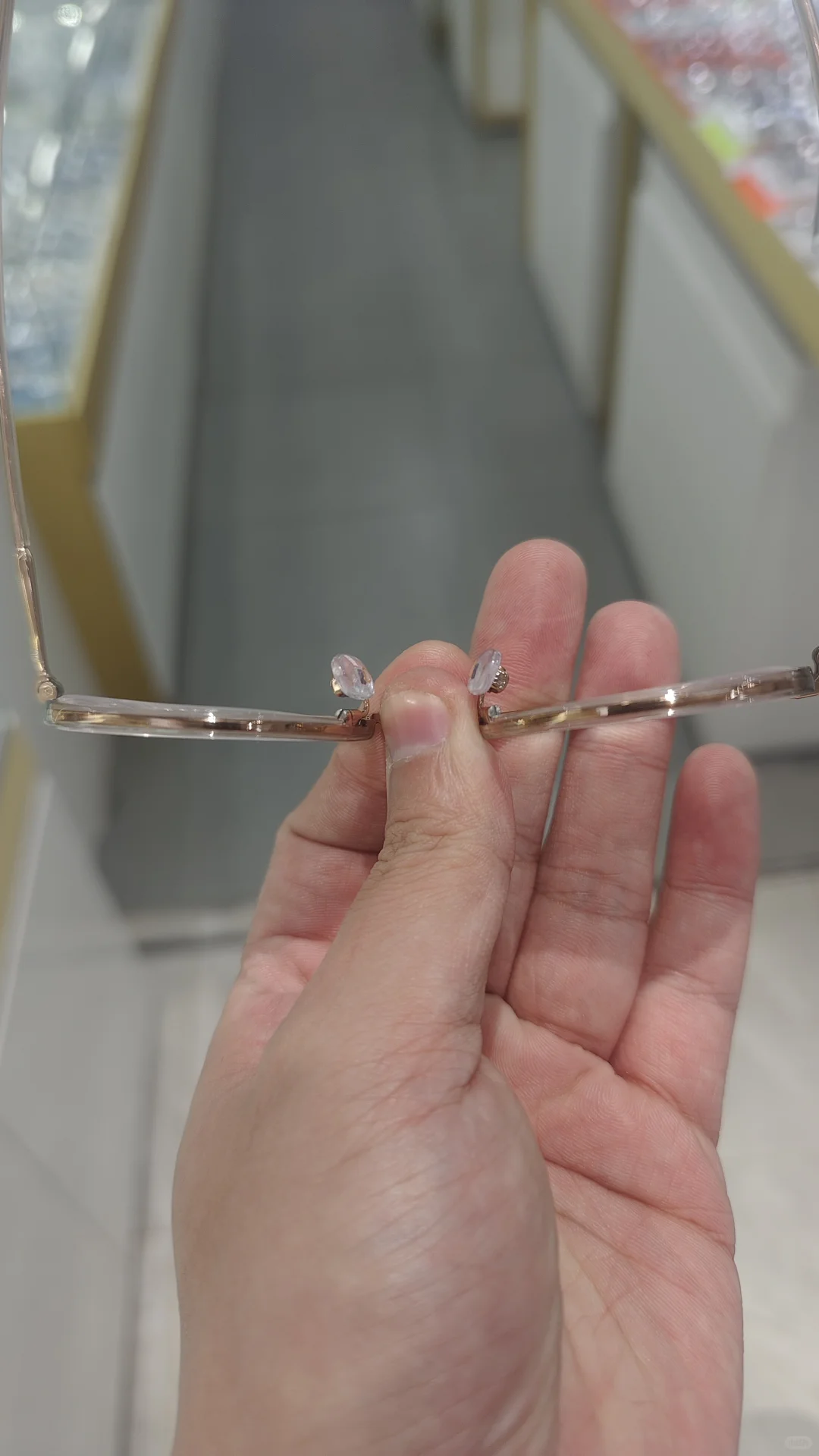 烟台眼镜丨适合秋冬的燕麦色