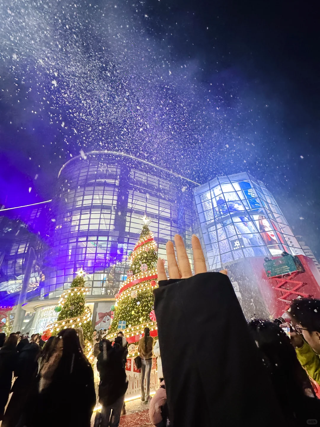 11.23实况！！济南初雪！！好多人啊！！