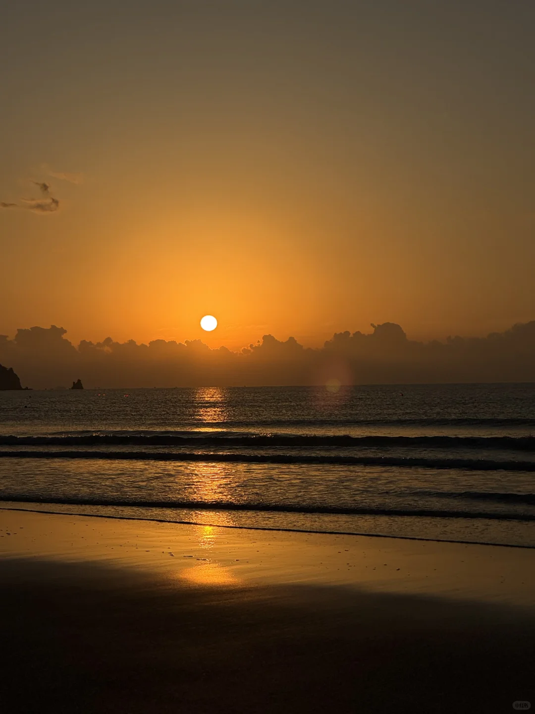 我他妈的一个人去看海了