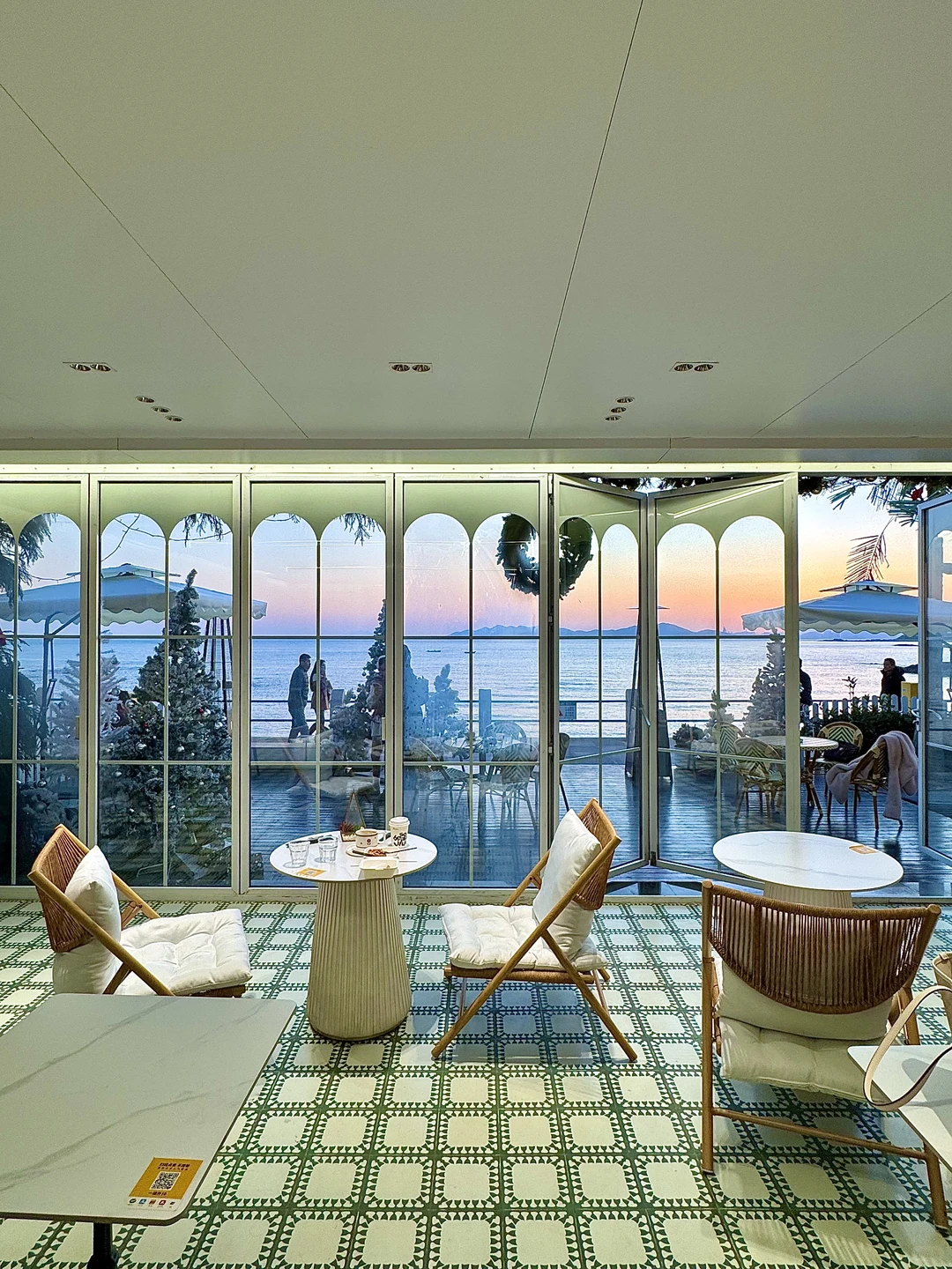 唯一的缺点：青岛海边圣诞限定