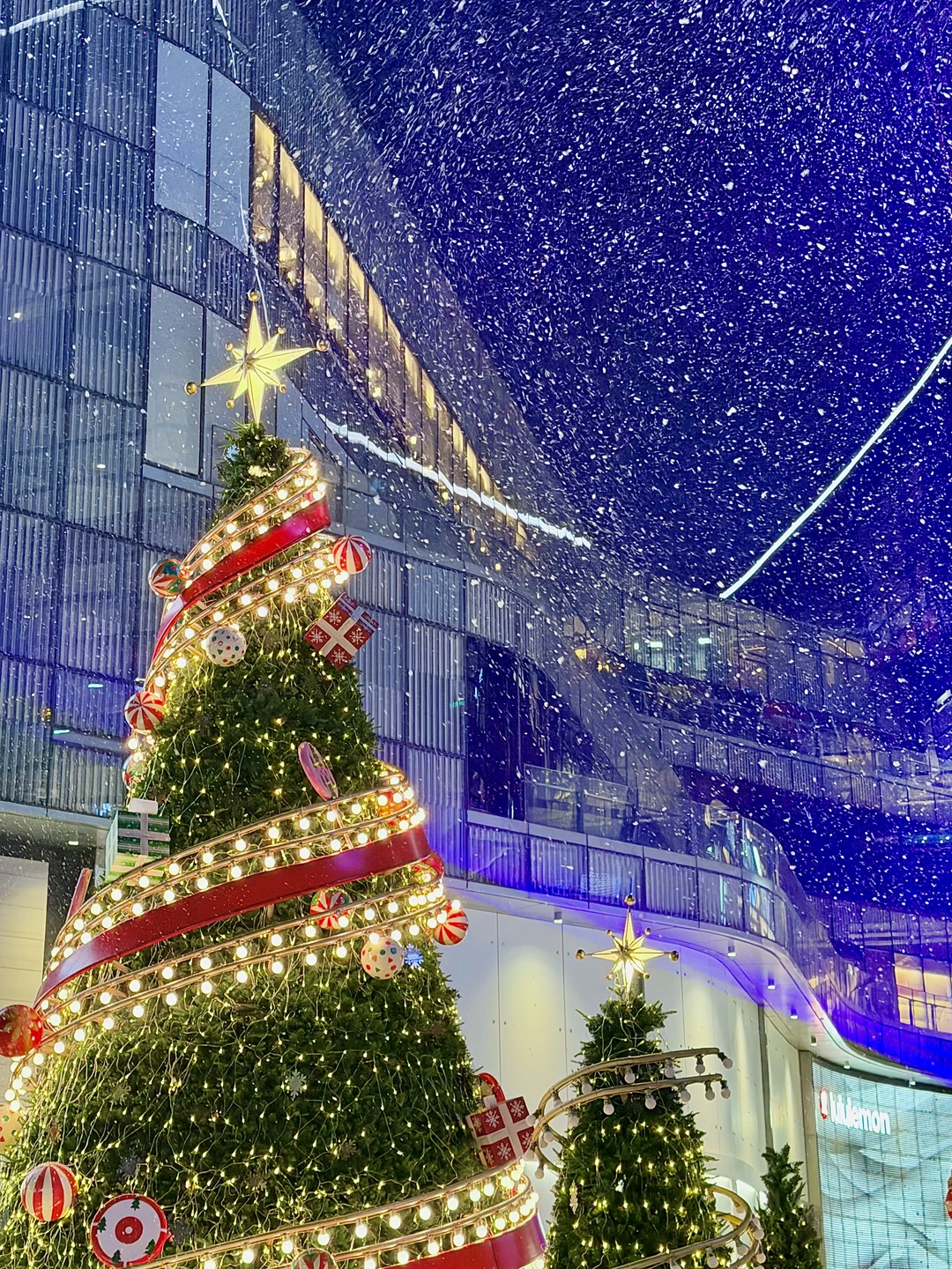 11.22实况！！济南初雪！！好多人啊！！