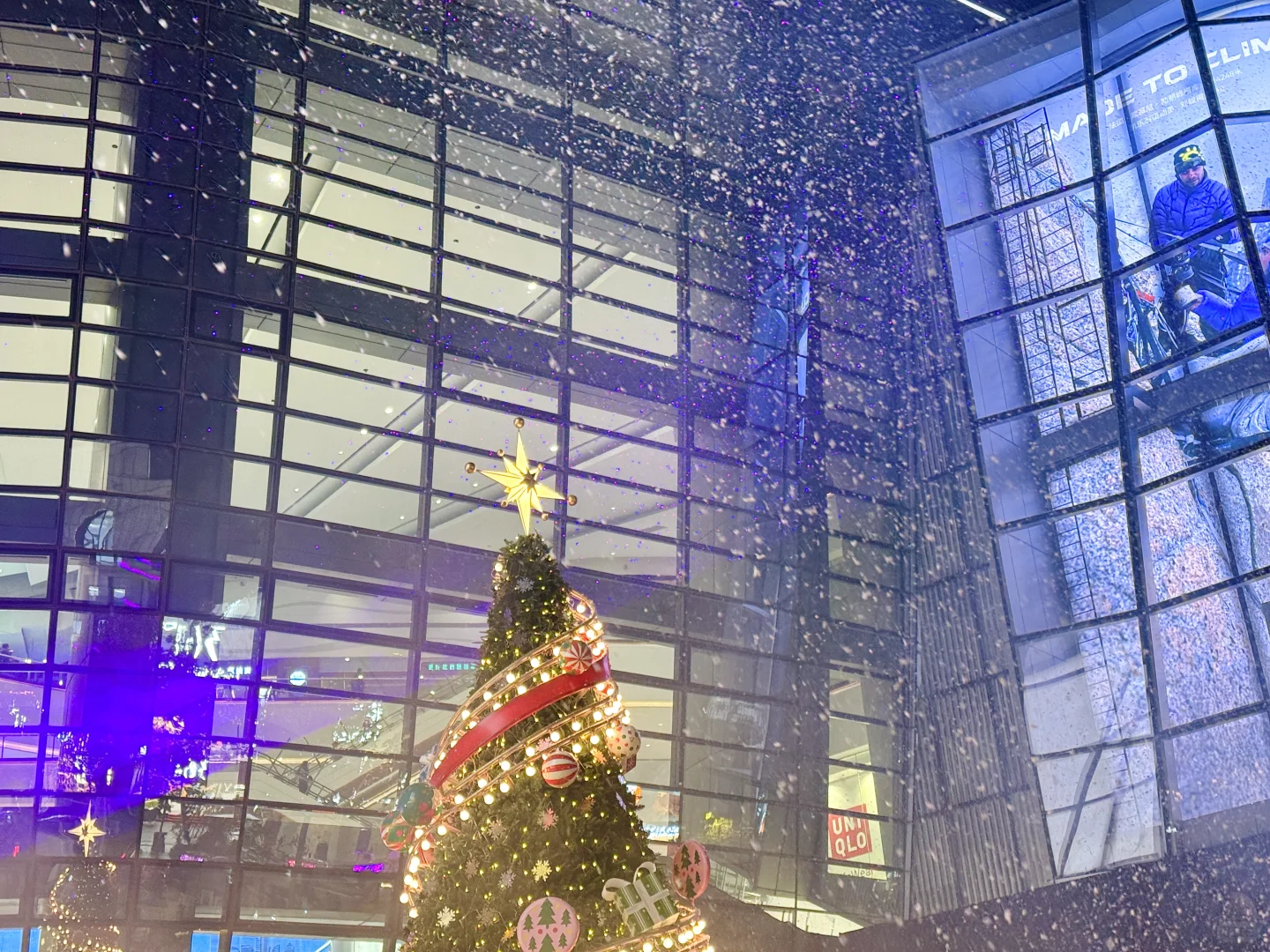 11.23实况！！济南初雪！！好多人啊！！