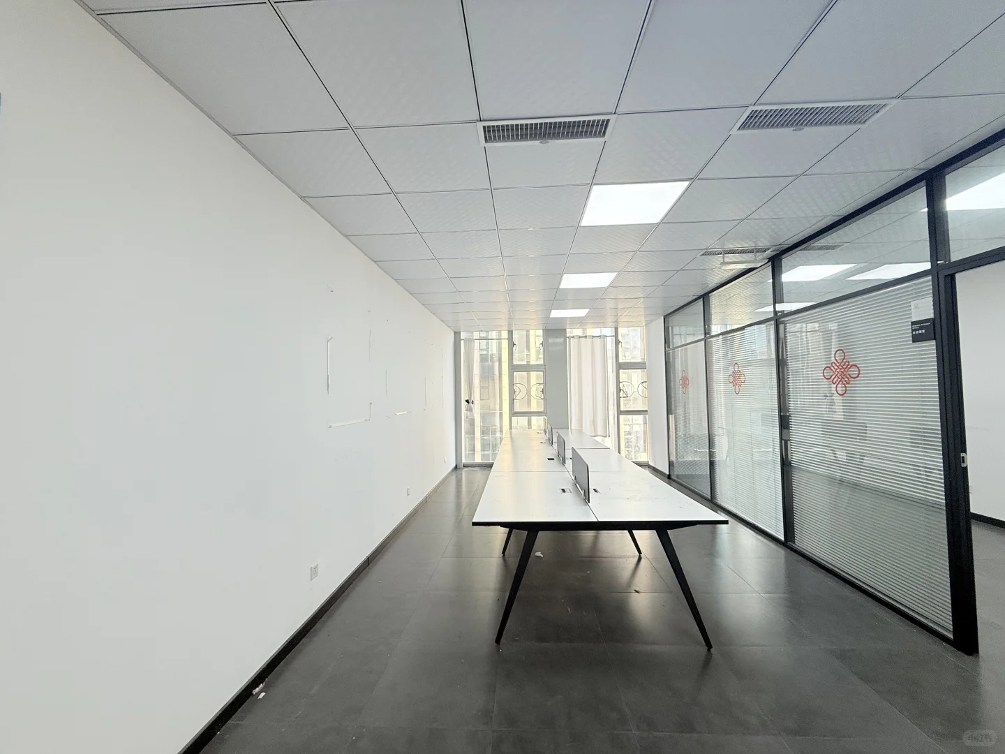 青岛广场！60平！带家具