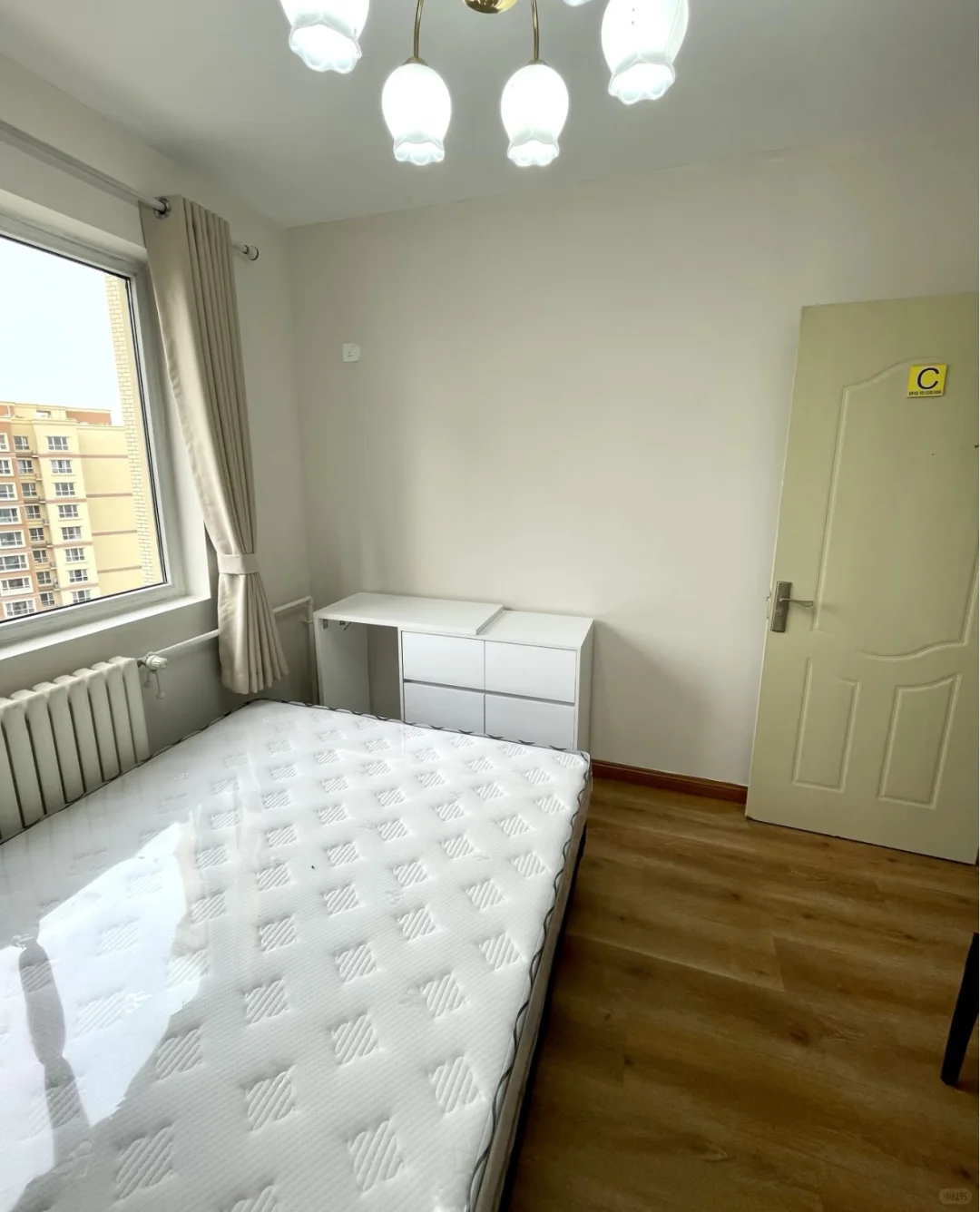 青岛市干净小单间550就租还要什么自行车