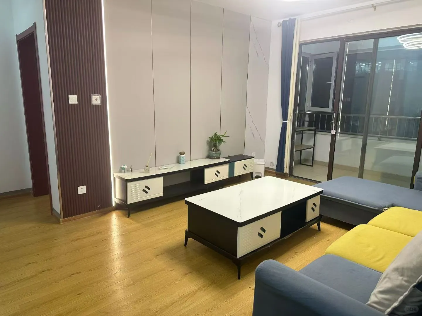 济南个人转租，1800实图，整租两室