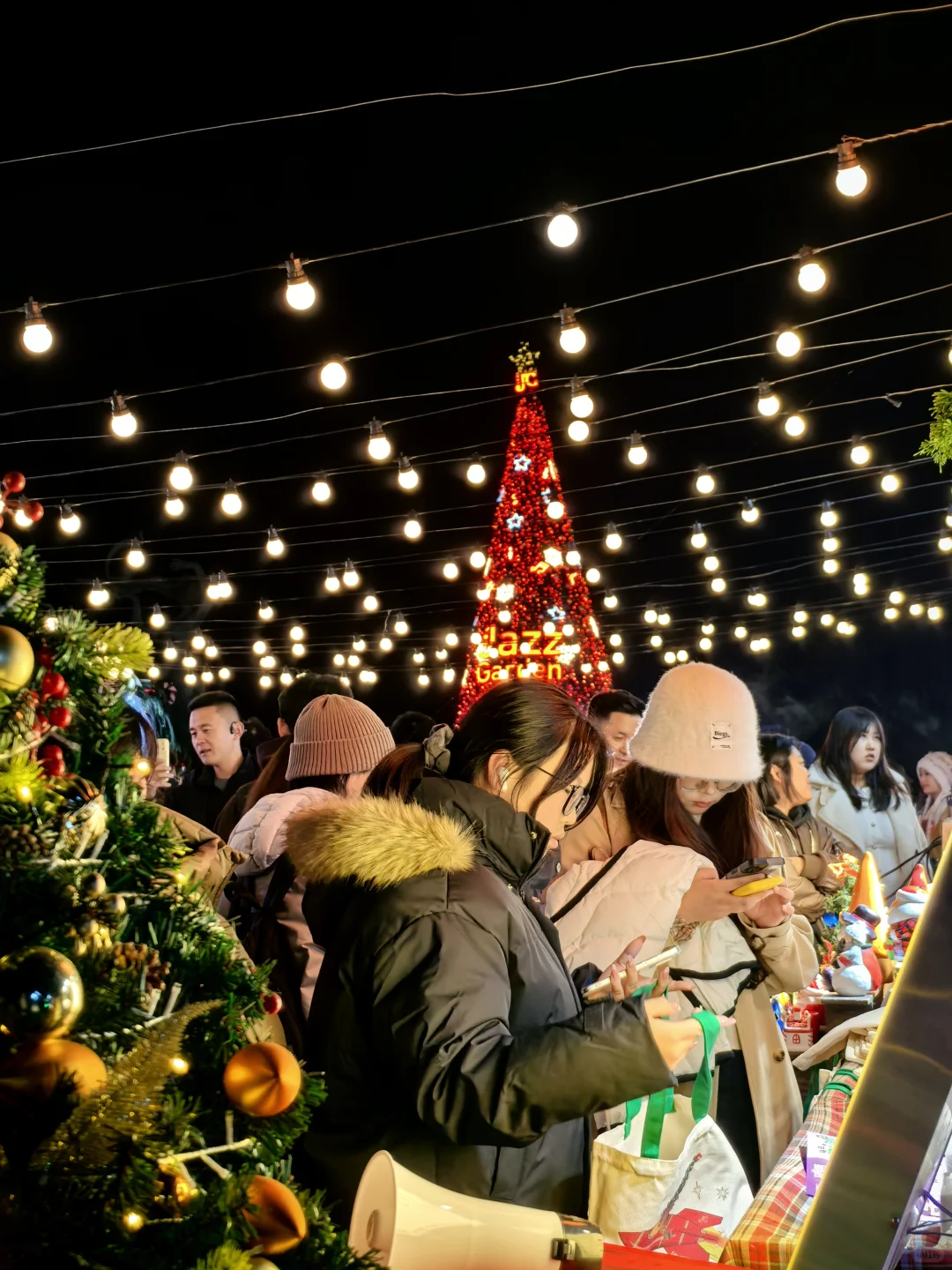圣诞版限定小青岛！免费圣诞市集它不香吗？