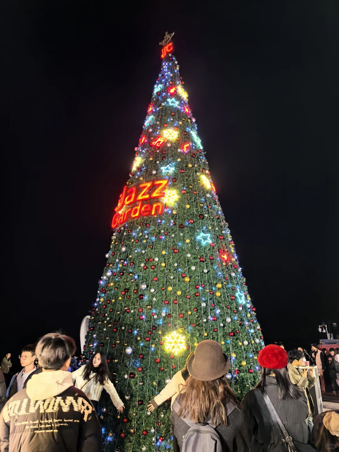 圣诞版限定小青岛！免费圣诞市集它不香吗？