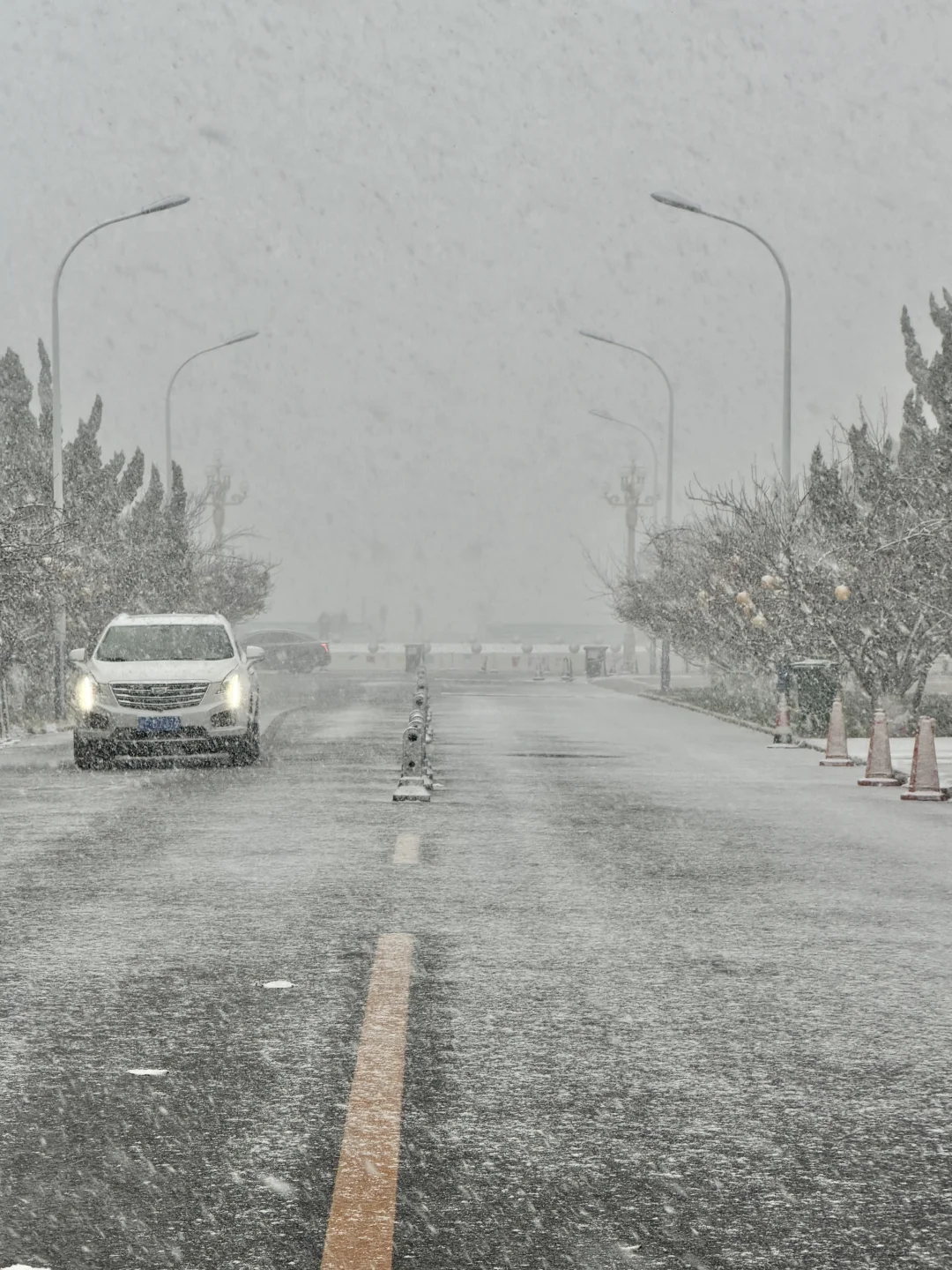 12.3 烟台 暴雪 海边❄️