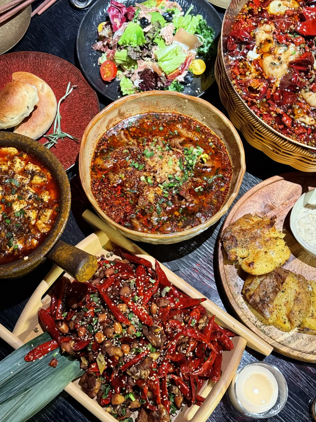 青岛新店！海信对面藏了家氛围感live餐酒馆