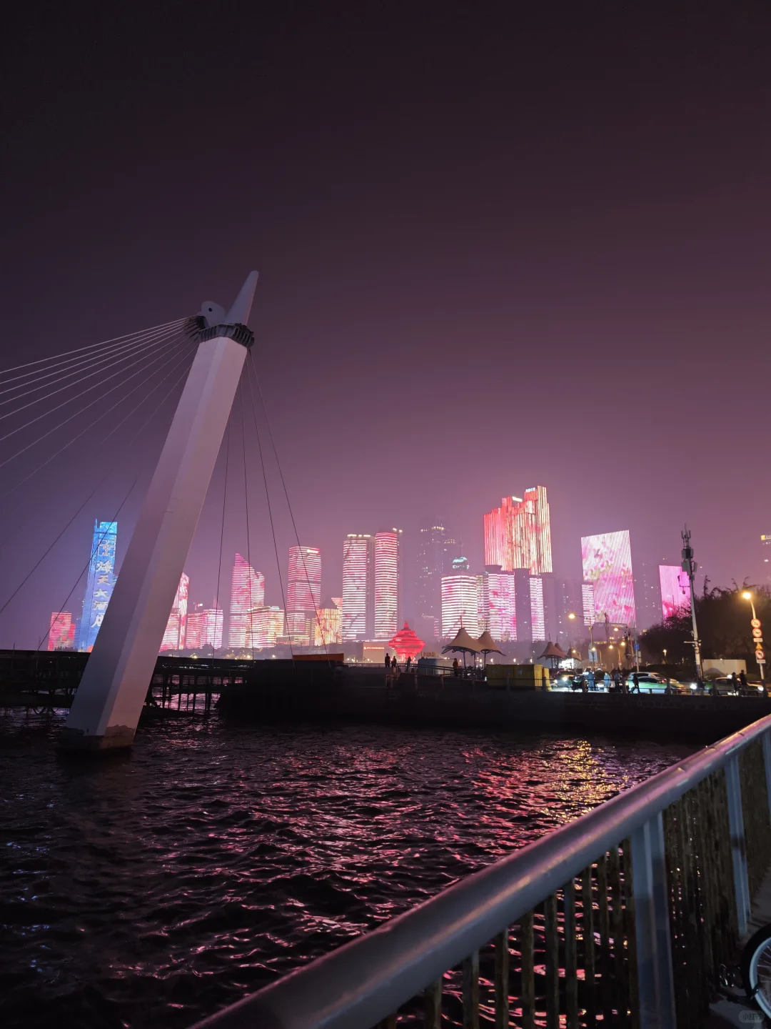 之前去青岛玩，偶然发现了一家藏在奥帆中心