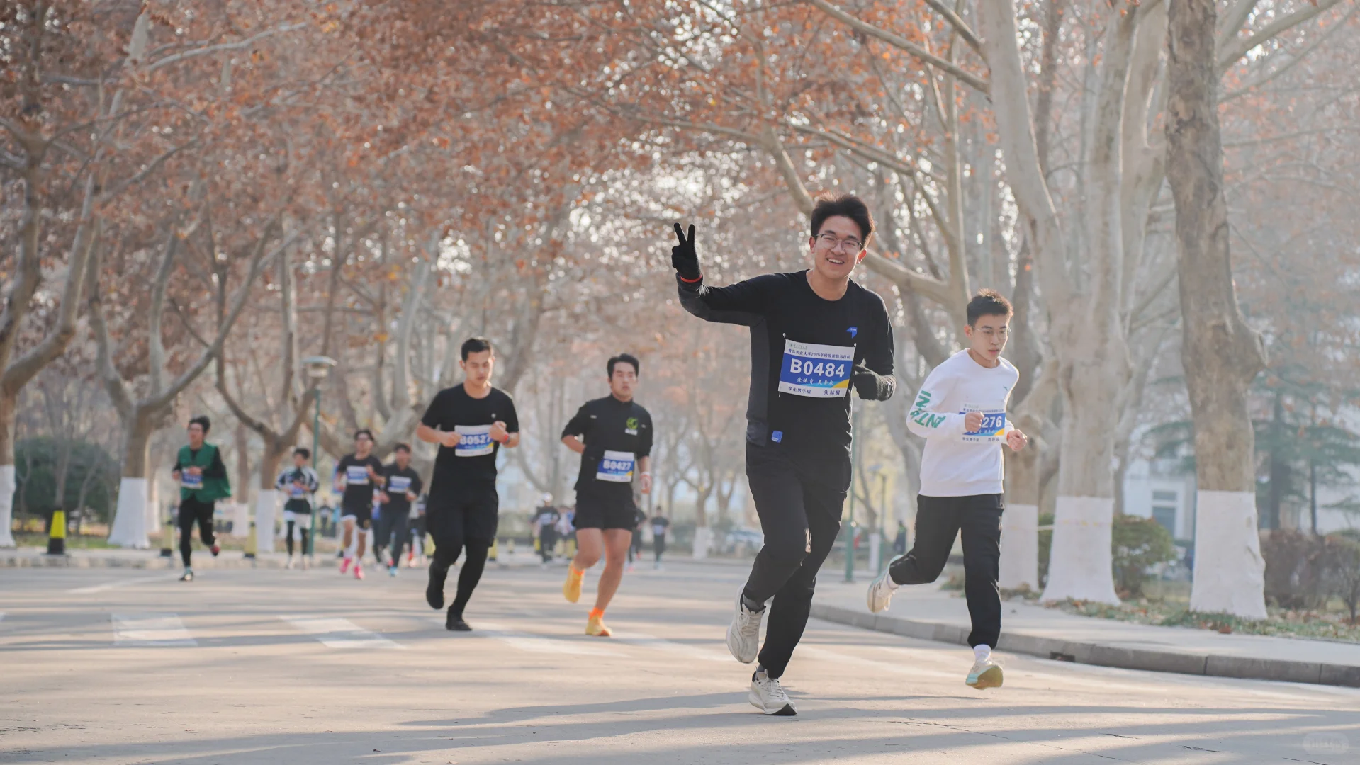 ✨青岛农大2025校园迷你马拉松鸣枪开跑！