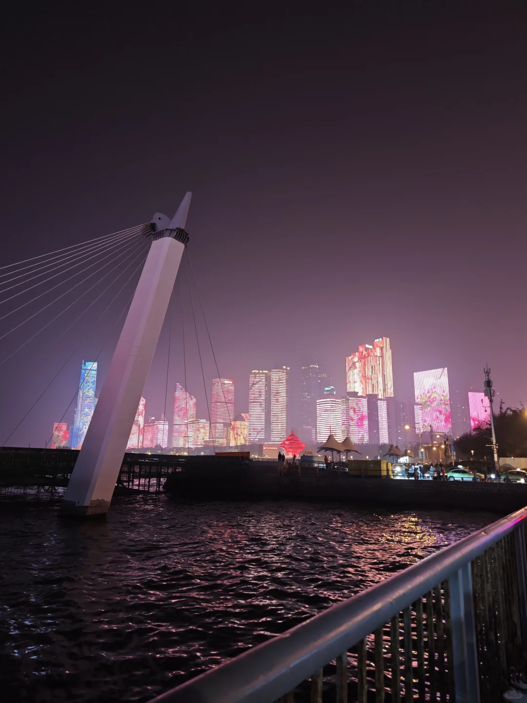 之前去青岛玩，偶然发现了一家藏在奥帆中心