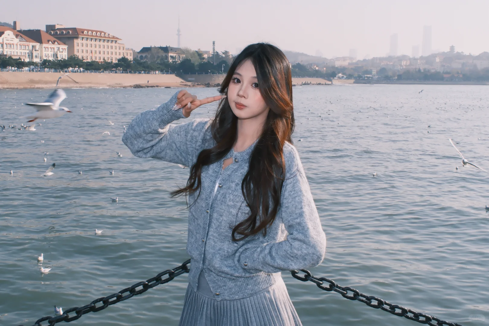 12.04青岛栈桥拍照📸注意饼饼背包‼️粉丝送