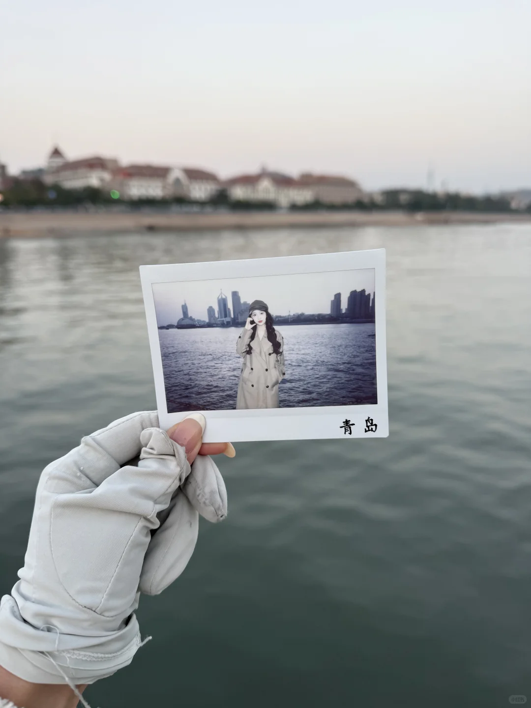 12.04青岛栈桥拍照📸注意饼饼背包‼️粉丝送