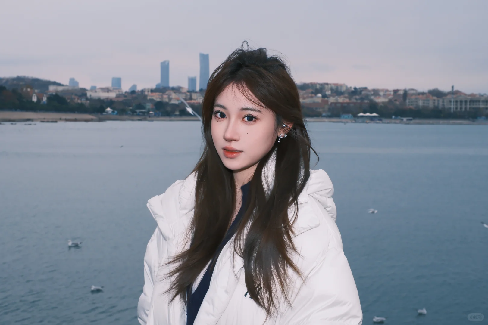 12.04青岛栈桥拍照📸注意饼饼背包‼️粉丝送