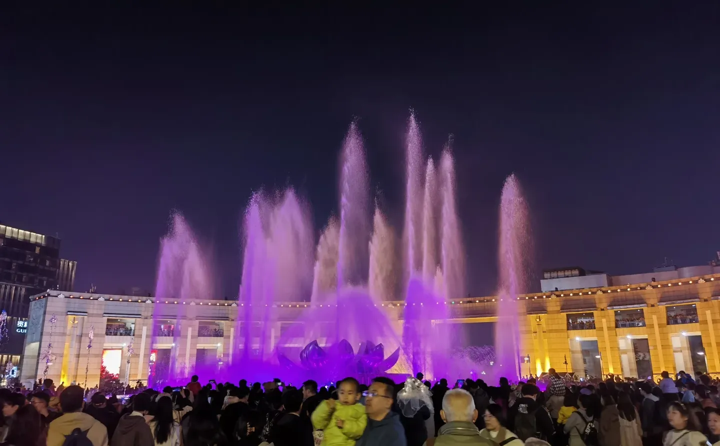 济南 | 泉城广场