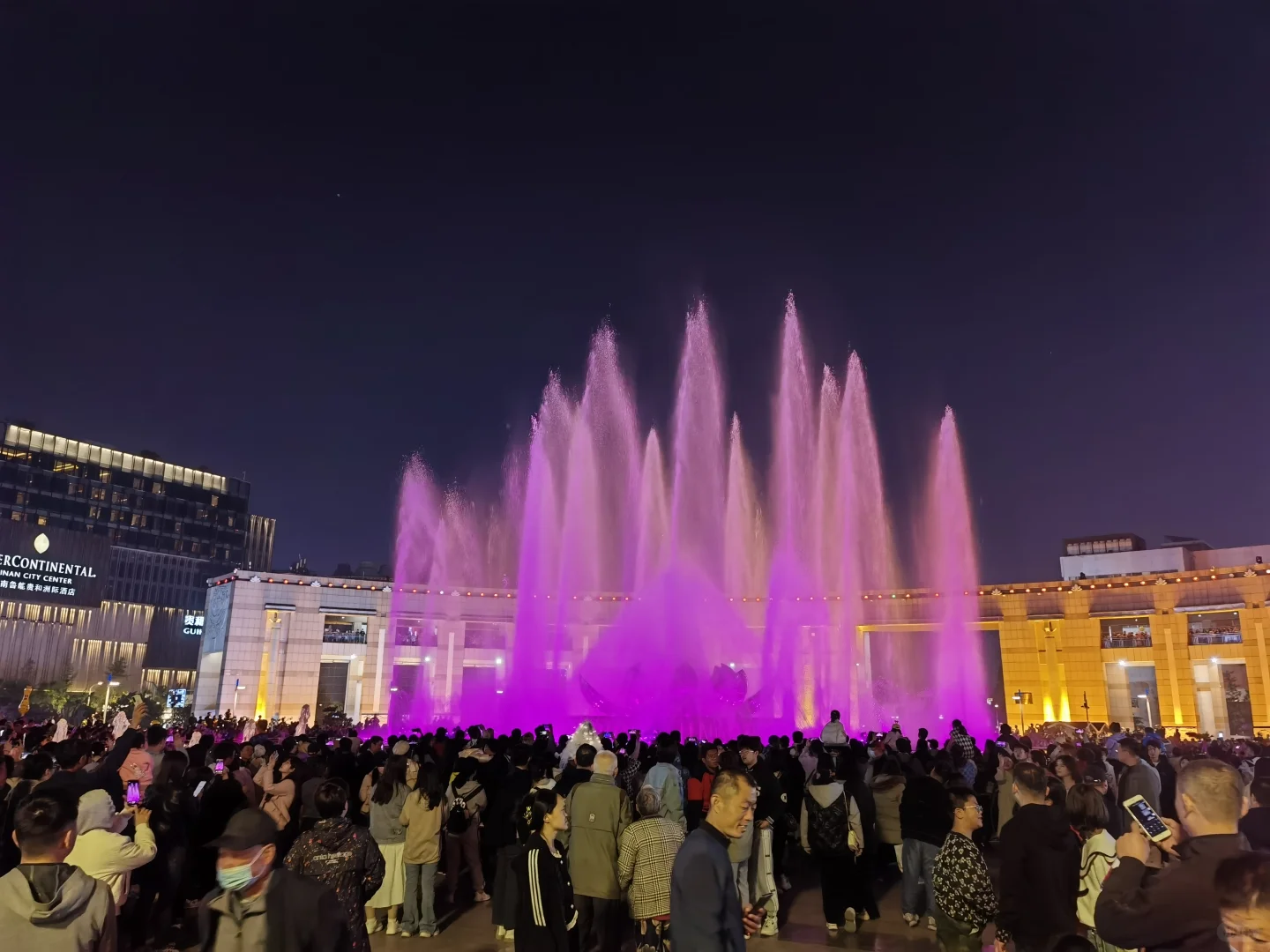 济南 | 泉城广场