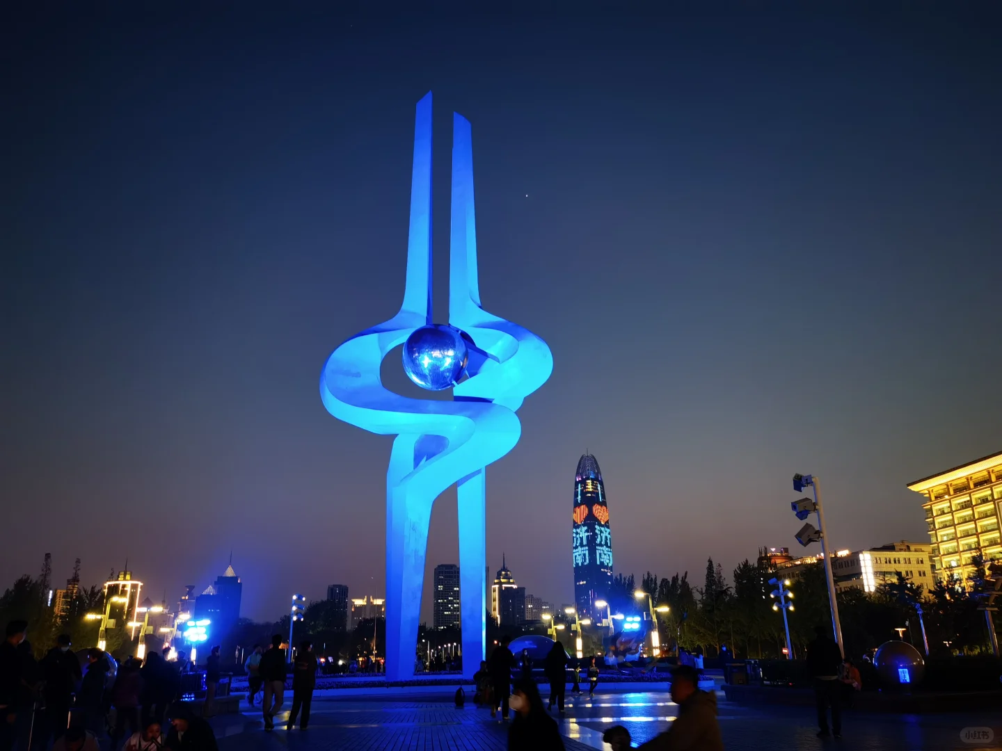 济南 | 泉城广场