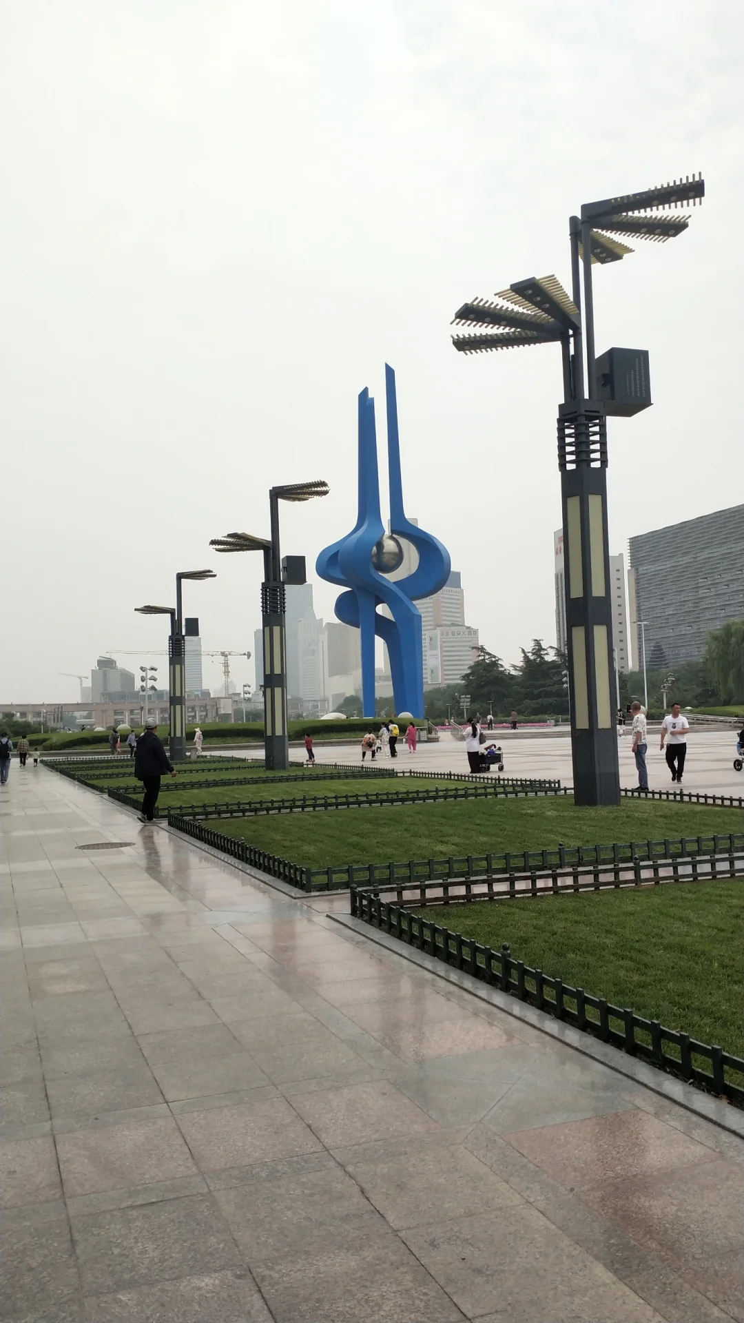 来济南溜达的一天