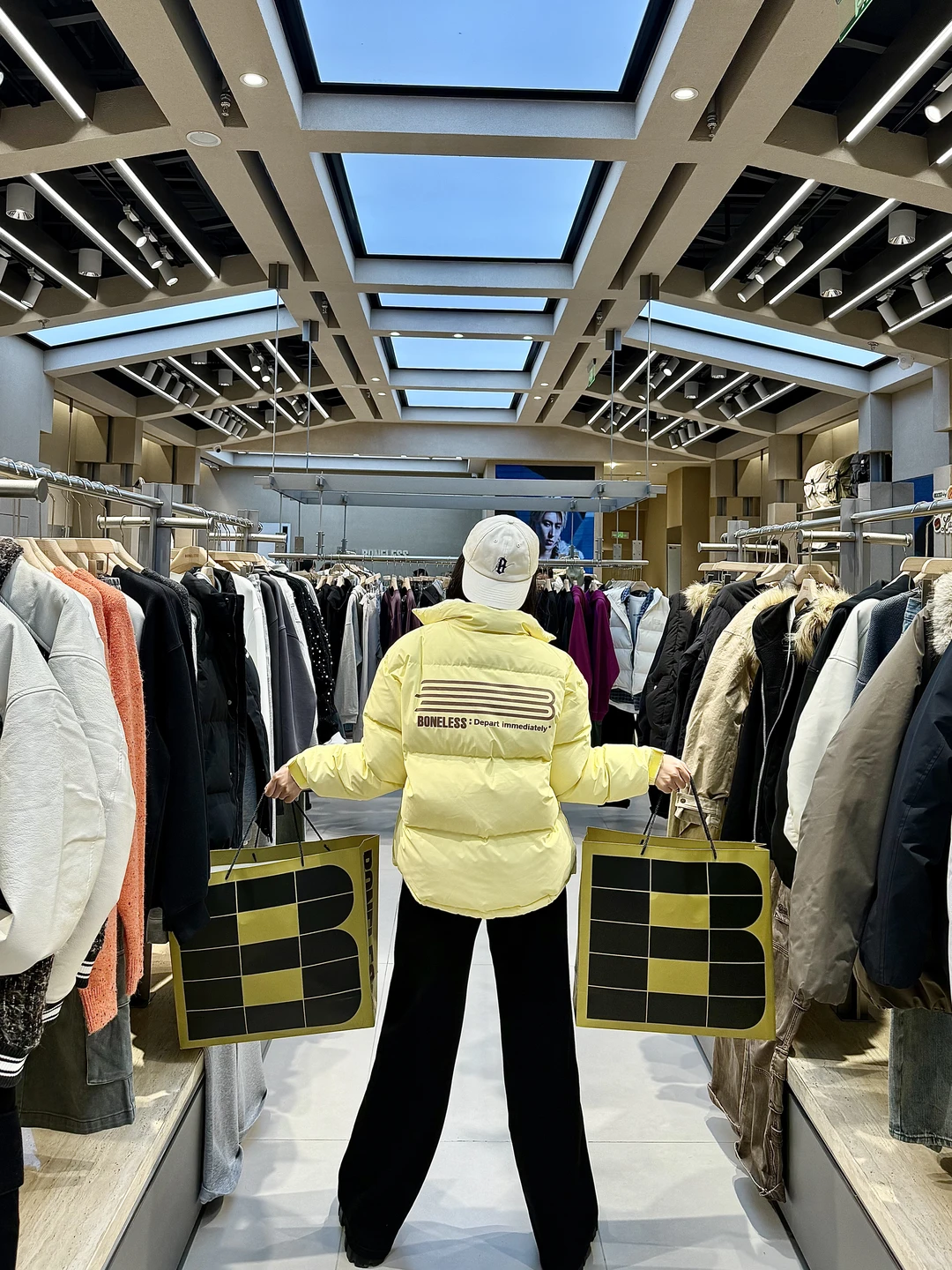 穷鬼羽绒服天堂！！！万象城！！！