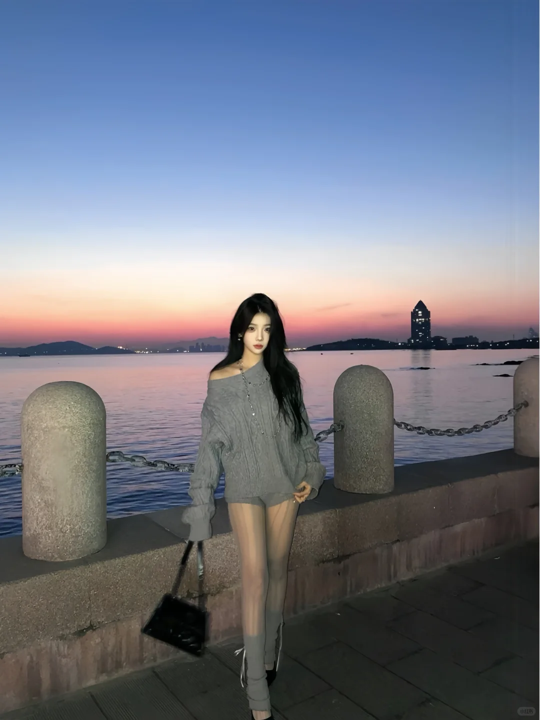 青岛 02女大学生 一起感受青岛的秋冬！