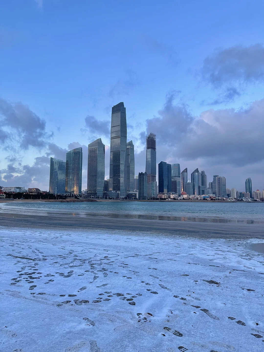 一觉醒来，青岛变成了冰雪世界❄️