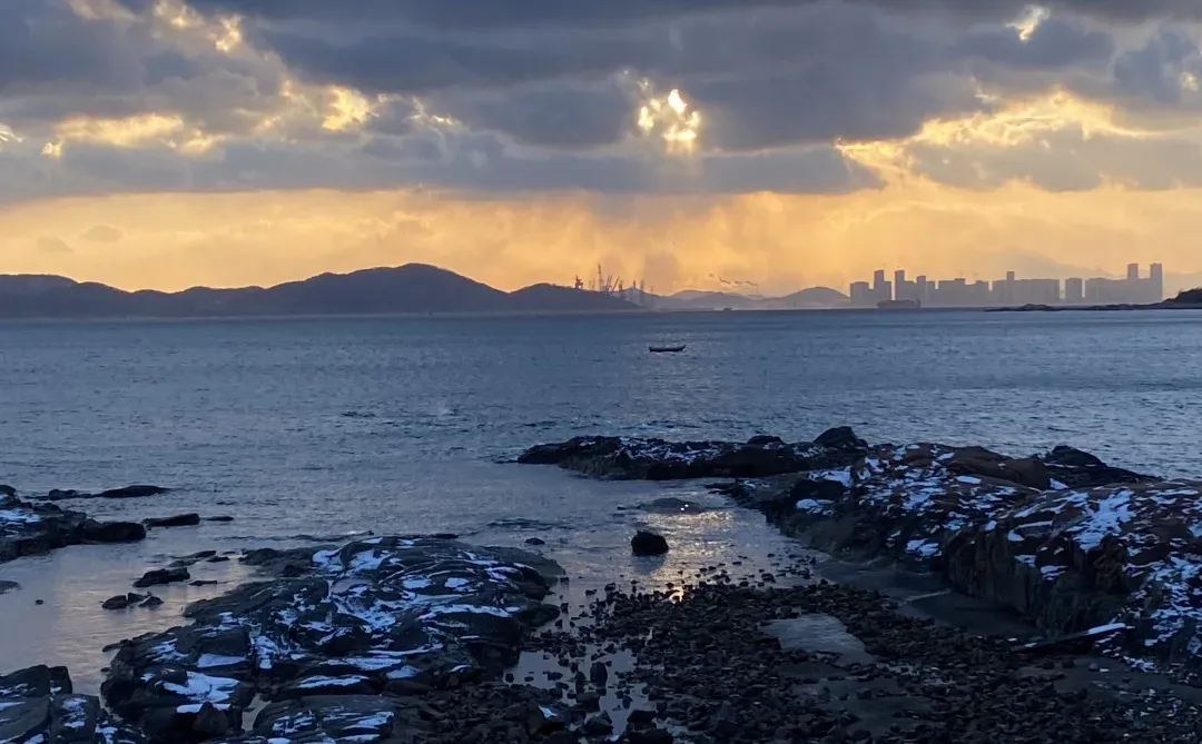 📍雪后的青岛氛围感真的好强！