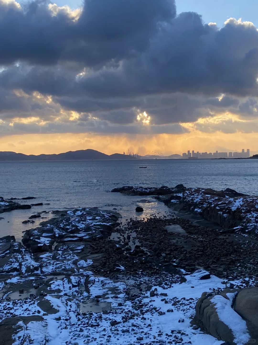 📍雪后的青岛氛围感真的好强！