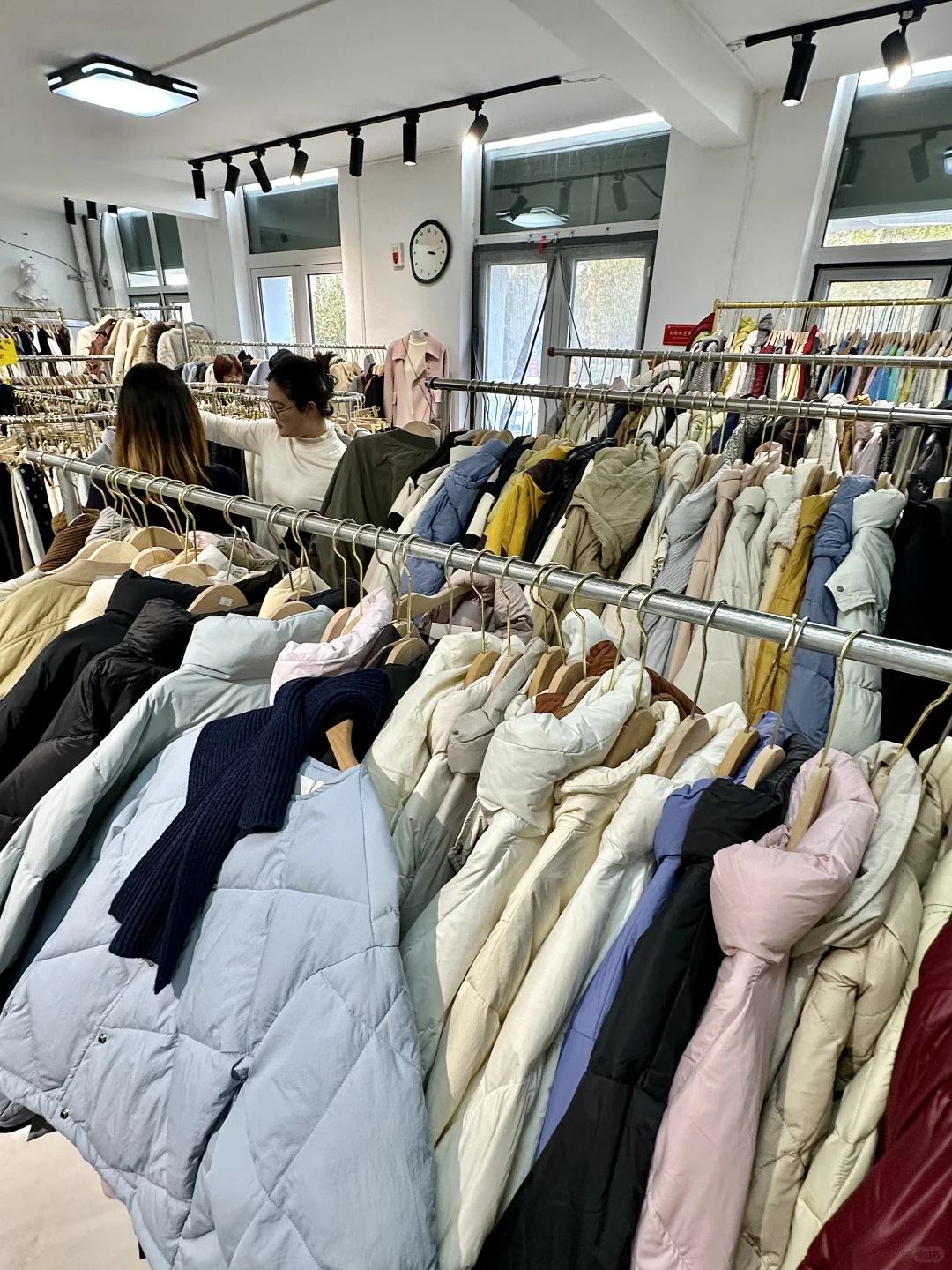 冬天去青岛真不用带衣服！！！200买了3大袋！！！