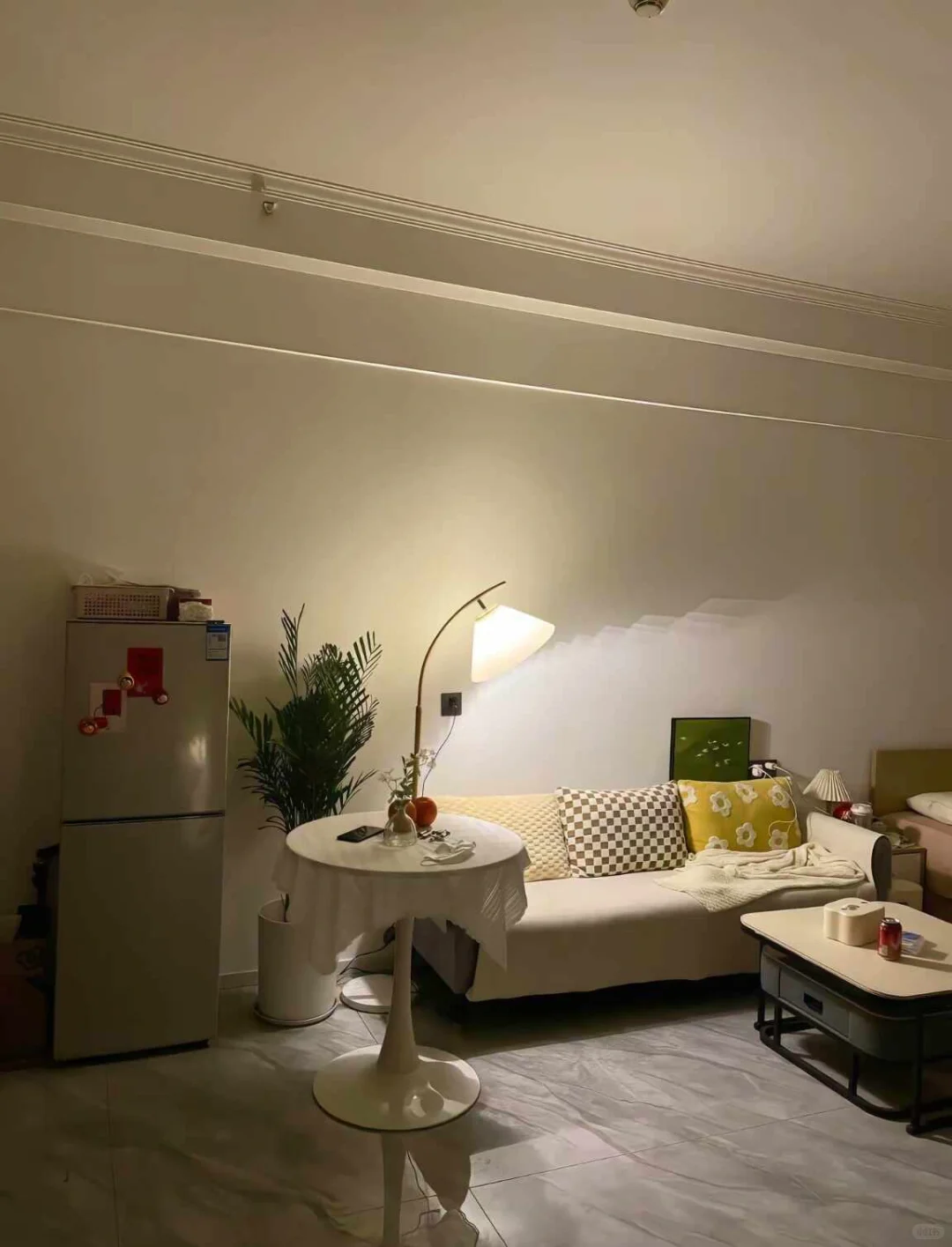 青岛单间650，民水民电，押一付一，能短租