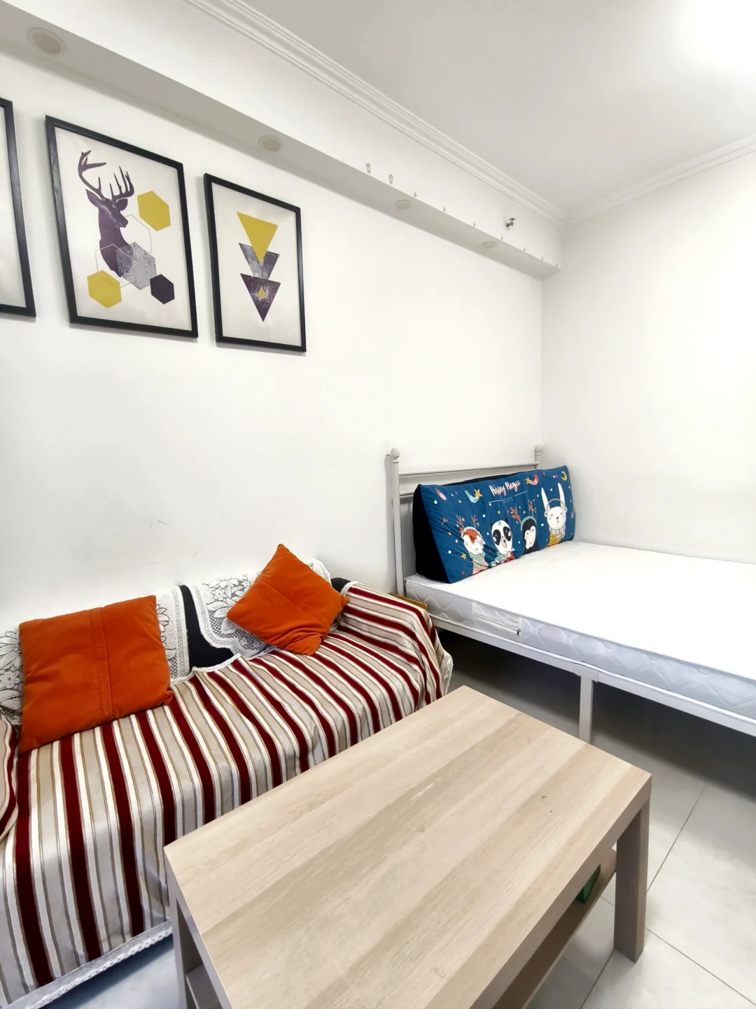 在济南中海广场跟中海环宇城整租一居室精装