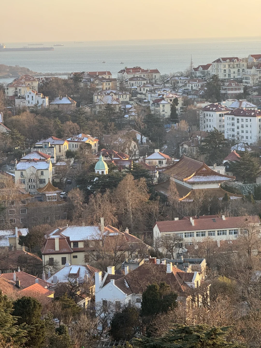 📍12.14号青岛实况 下雪后的青岛真的好美！