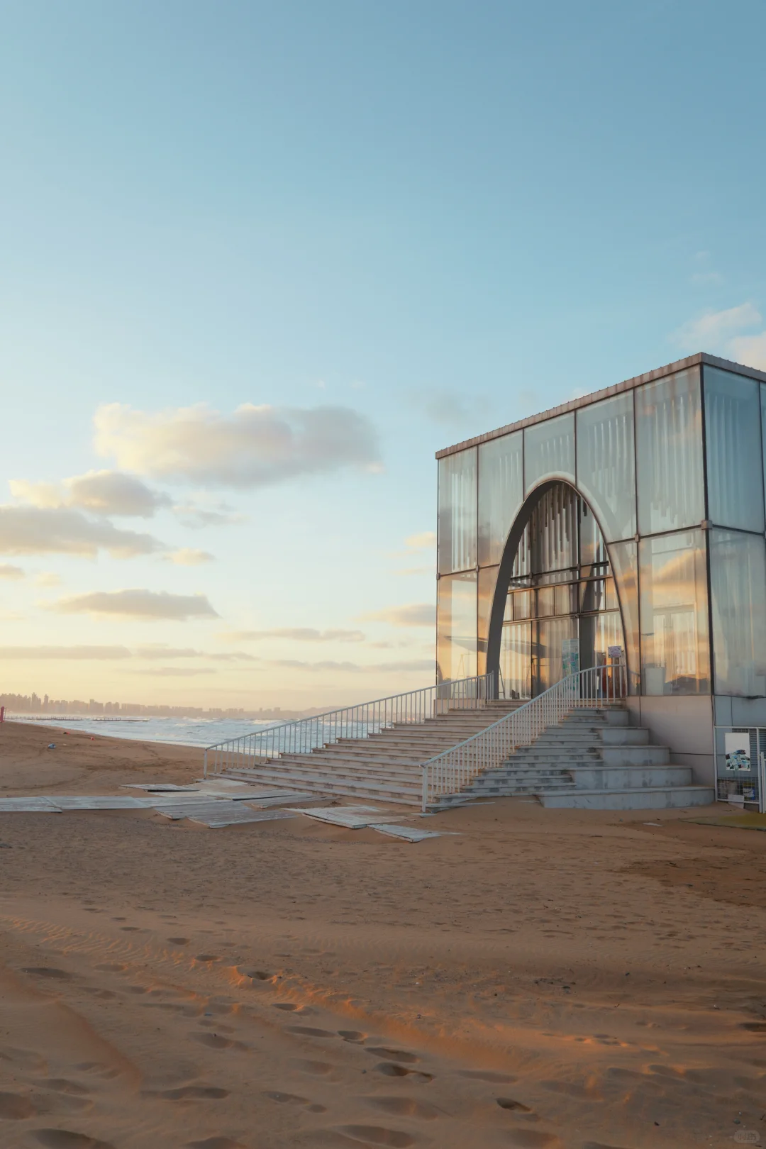 第二次来烟台，被金沙滩的落日美哭了