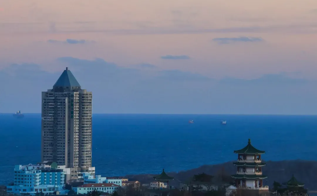 青岛12.18实况！被信号山的蓝调时刻惊艳