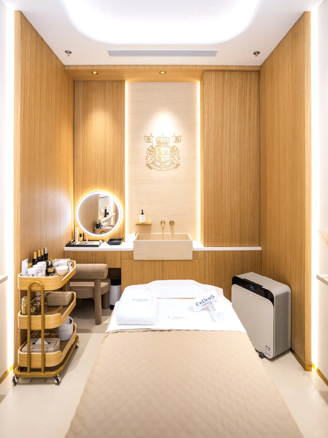 伊菲丹济南万象城店优雅盛启