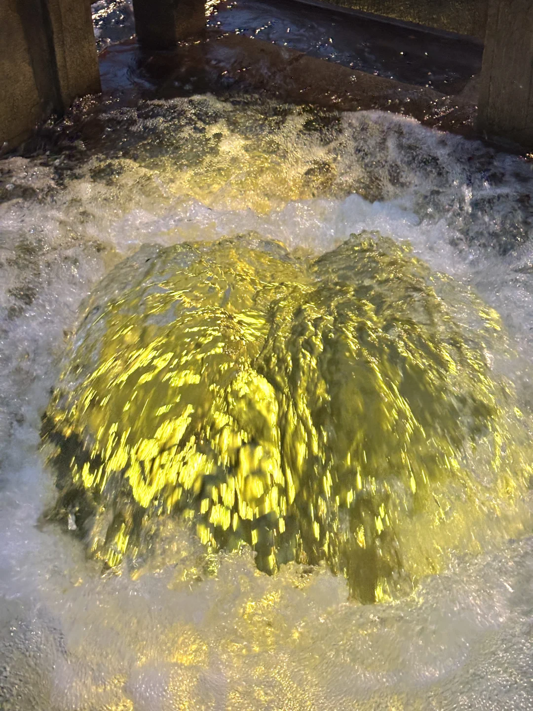 没来章丘之前，真没见过这样壮观的泉水