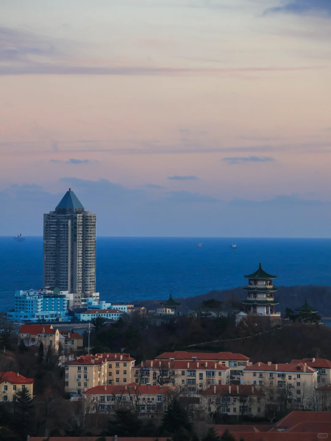 青岛12.18实况！被信号山的蓝调时刻惊艳