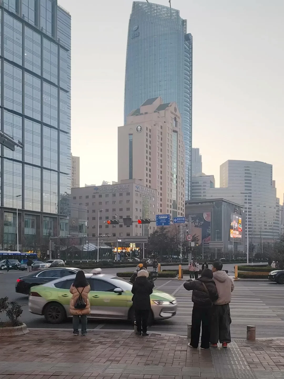 青岛天气穿衣实况☀️12月14日依旧冻手...