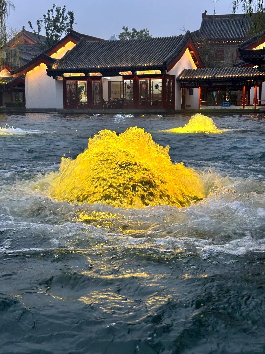 没来章丘之前，真没见过这样壮观的泉水