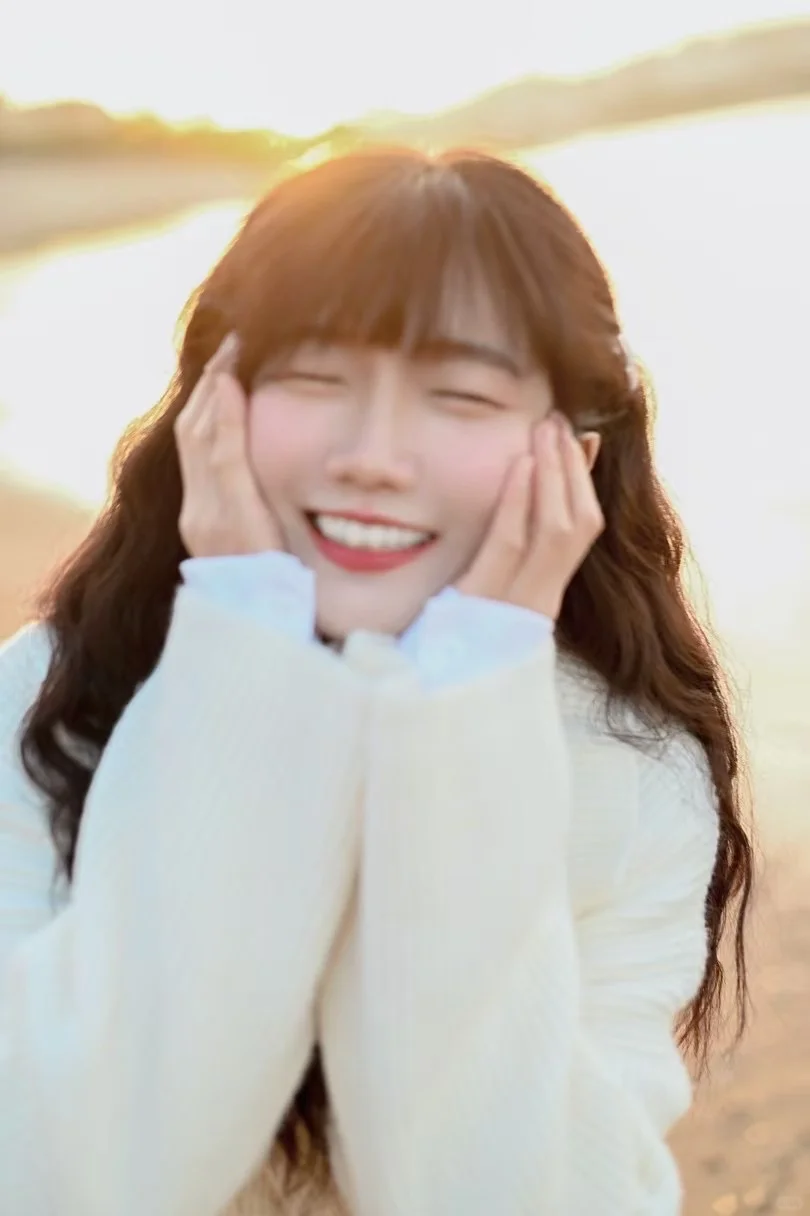 青岛跟拍❗️这女摄影师也太会拍了吧‼️