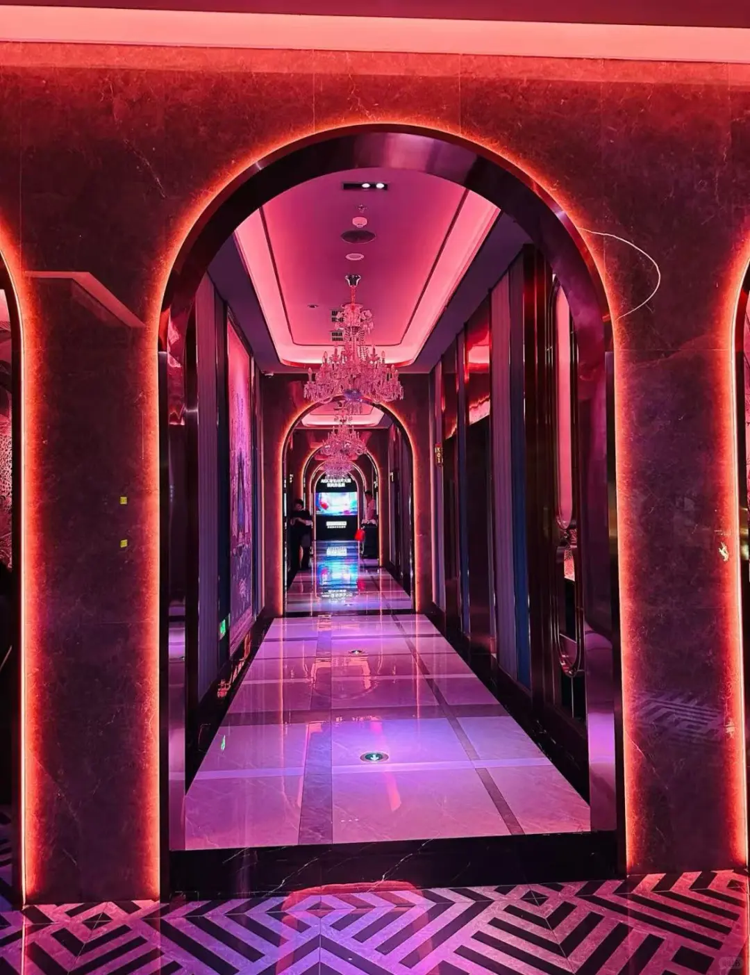 济南圣诞🎄不要再出去挨冻啦！来这里