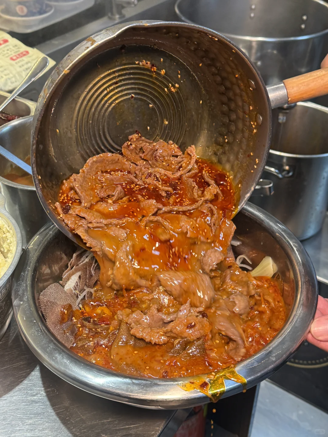 参见…太原柳巷！！成都冒菜大大大王！！